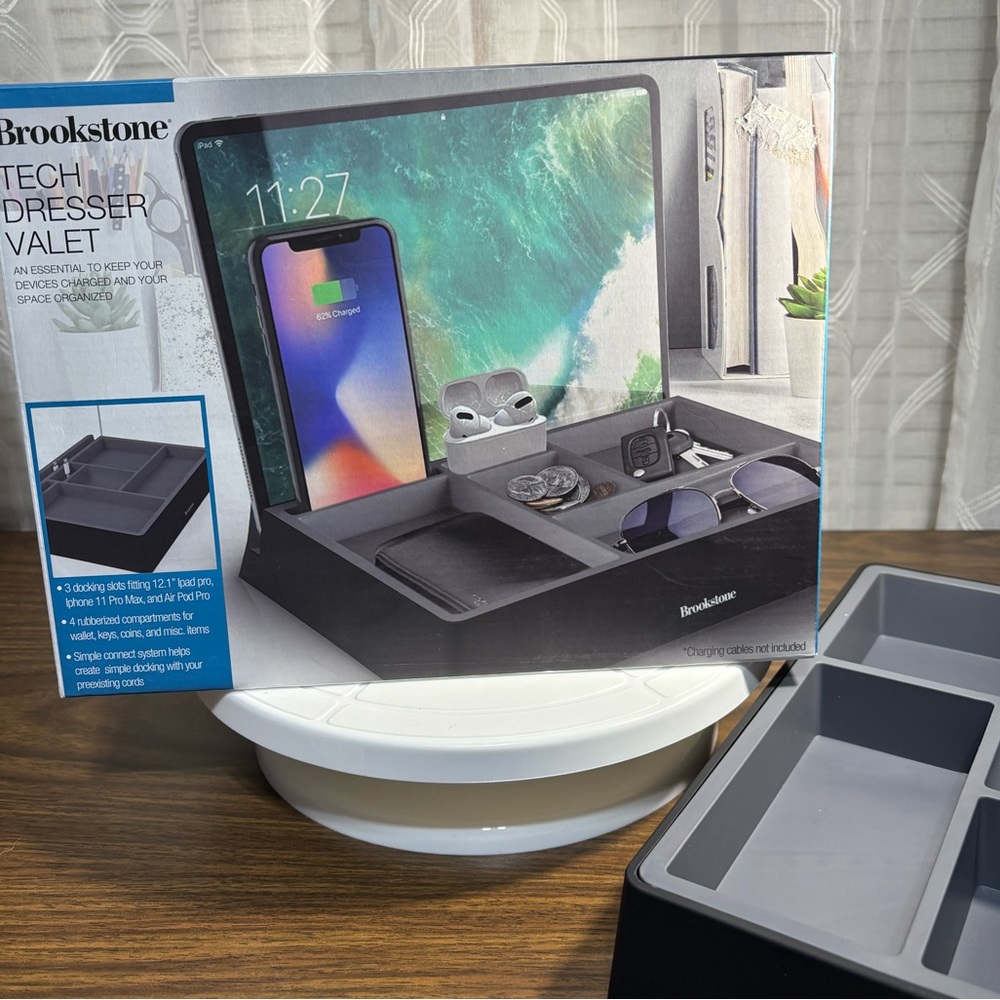 NWT Brookstone Tech Valet Desktop Organizer Tablet/Phone/EarBuds 11.5 x 8.5